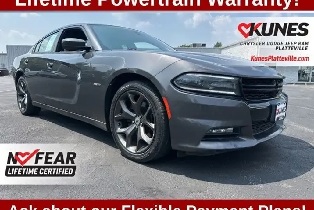 2018 Dodge Charger R/T photo 1