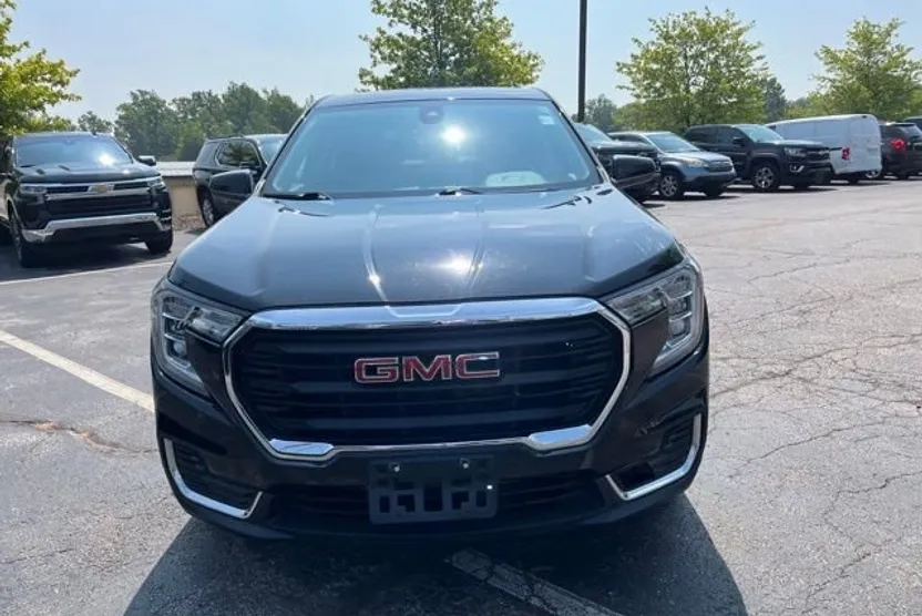 2022 Gmc Terrain SLE photo 1