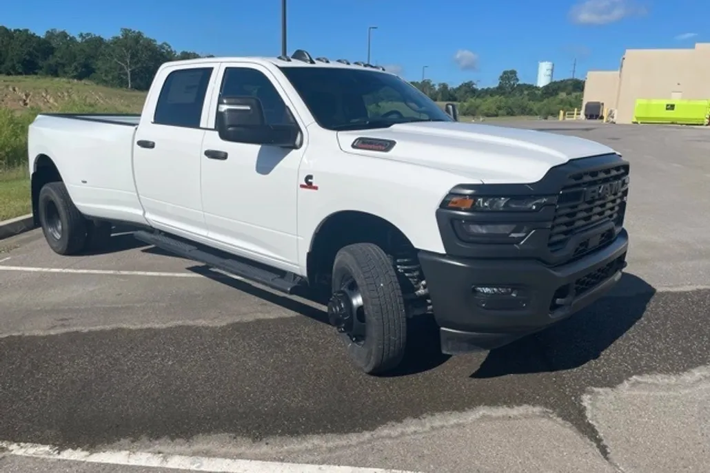 2025 Ram 3500 Tradesman photo 1
