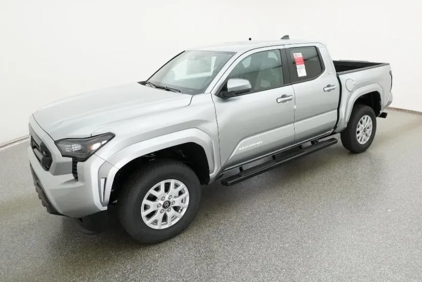 2025 Toyota Tacoma SR5 photo 1