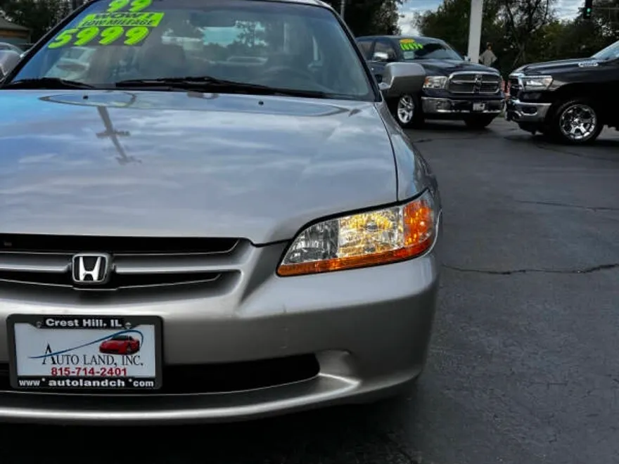 1999 Honda Accord LX photo 1