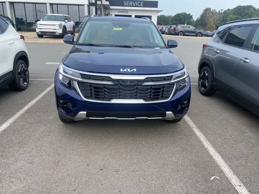 2026 Kia Seltos EX photo 1