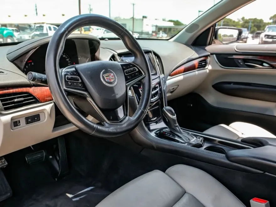 2016 Cadillac ATS Luxury photo 1
