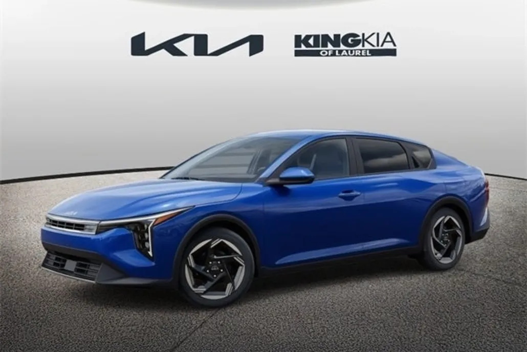 2025 Kia K4 EX photo 1
