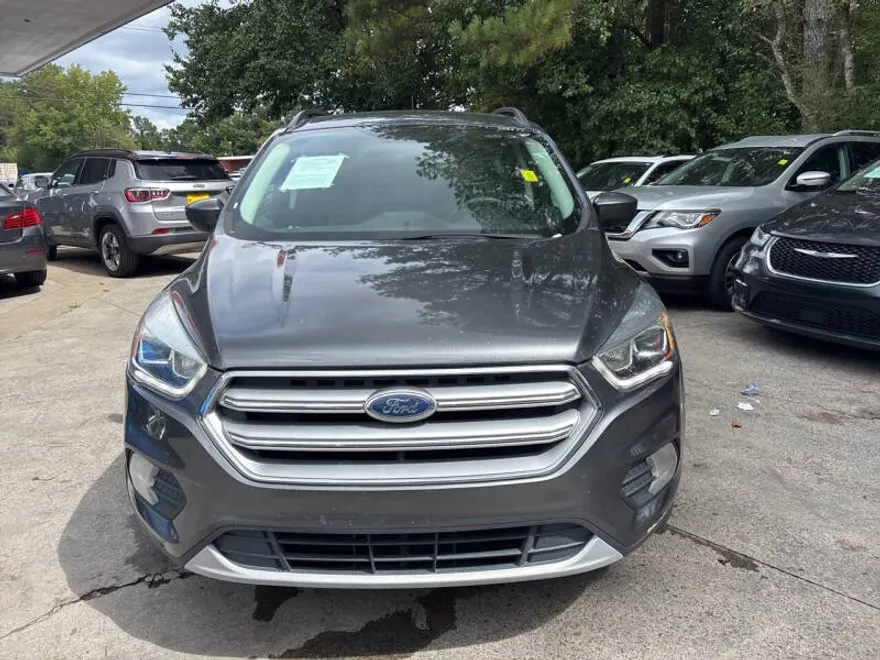2019 Ford Escape SEL photo 1