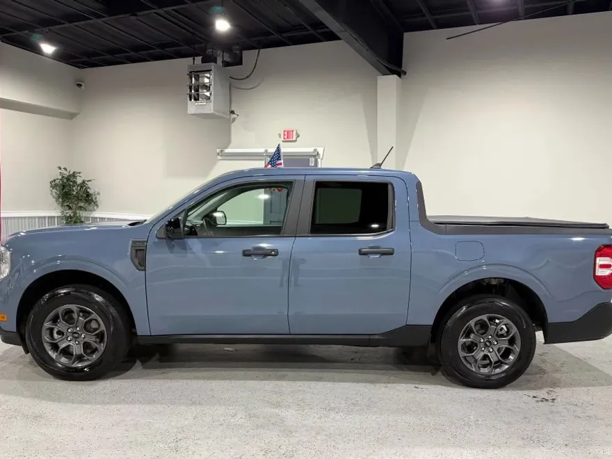 2024 Ford Maverick XLT photo 1