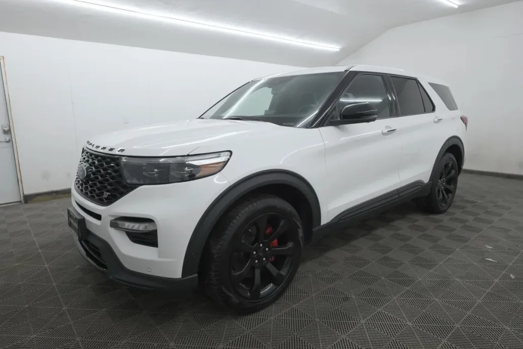 2021 Ford Explorer ST Sport photo 1