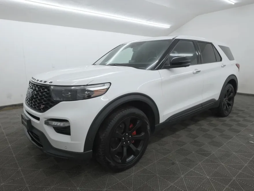 2021 Ford Explorer ST Sport photo 1