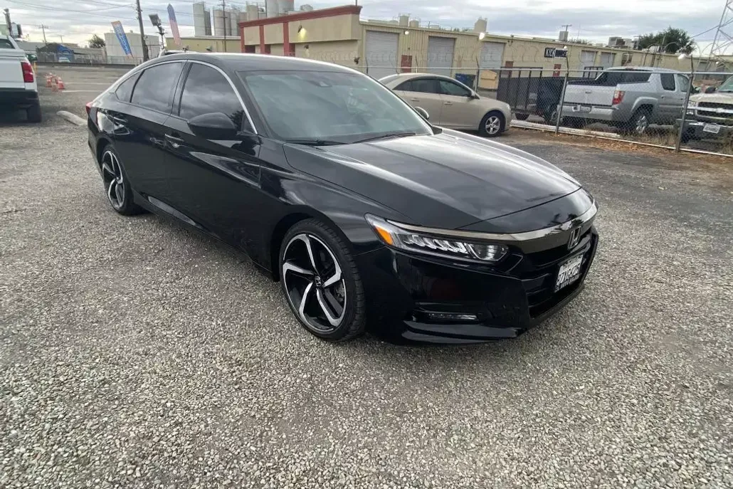 2020 Honda Accord Sport photo 1