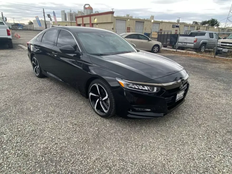 2020 Honda Accord Sport photo 1