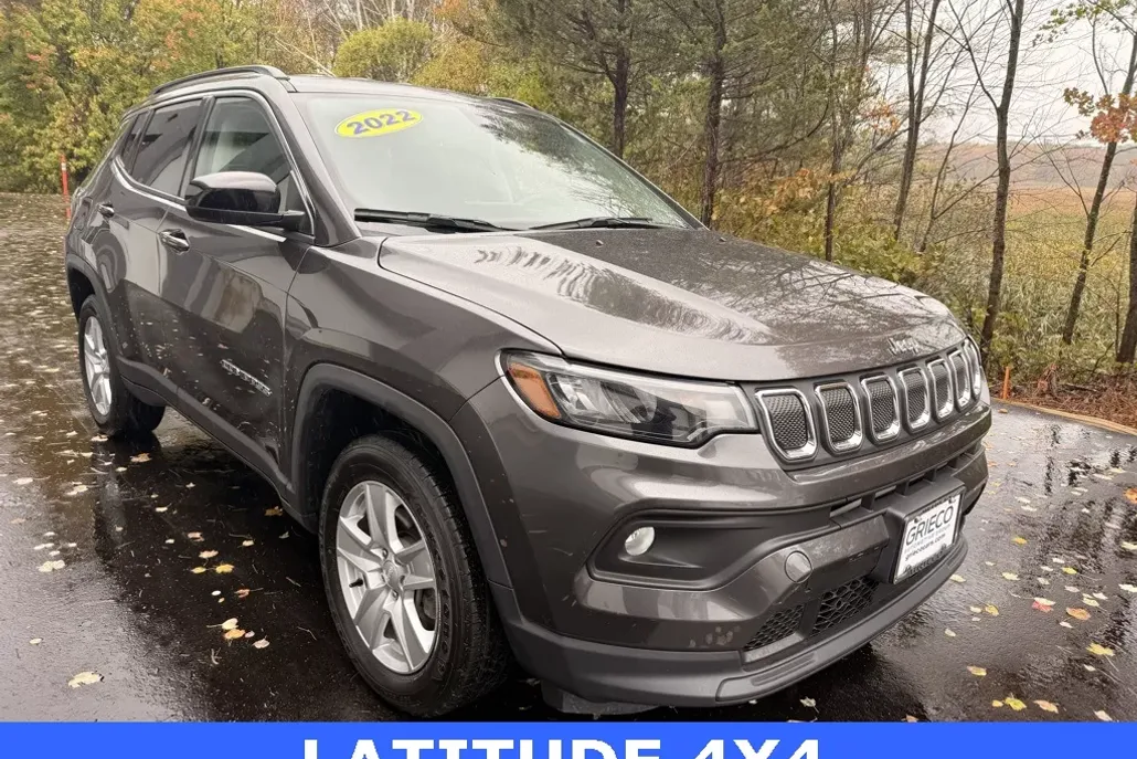 2022 Jeep Compass North Edition Latitude photo 1