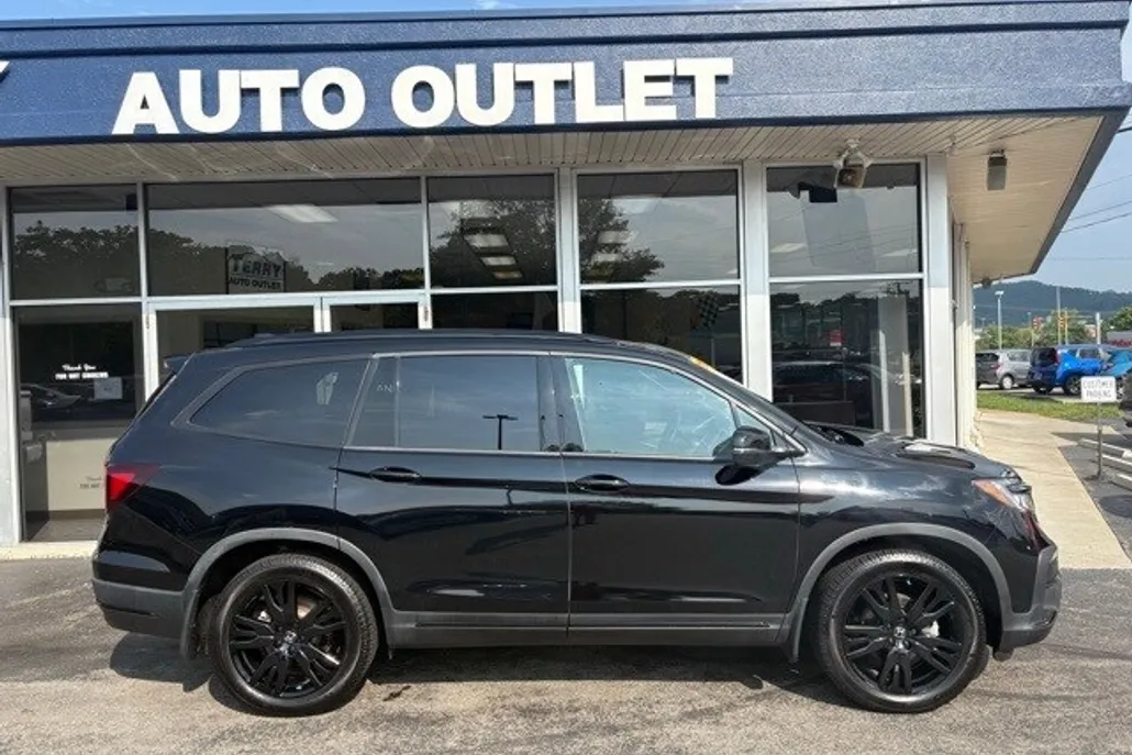 2022 Honda Pilot Black Edition photo 1