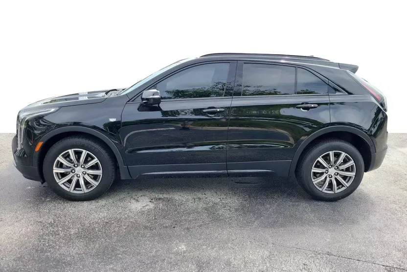 2022 Cadillac XT4 Sport photo 1