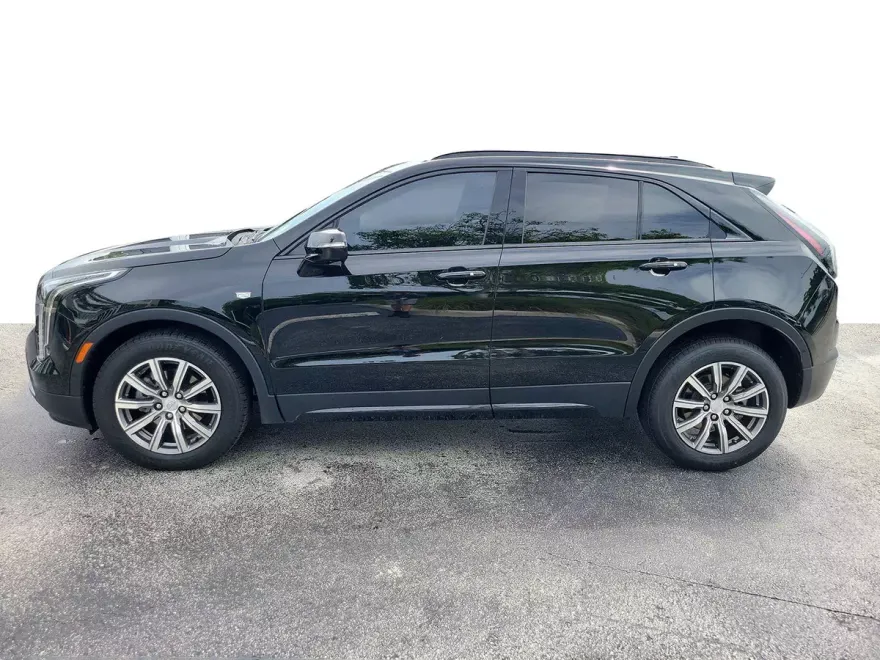 2022 Cadillac XT4 Sport photo 1