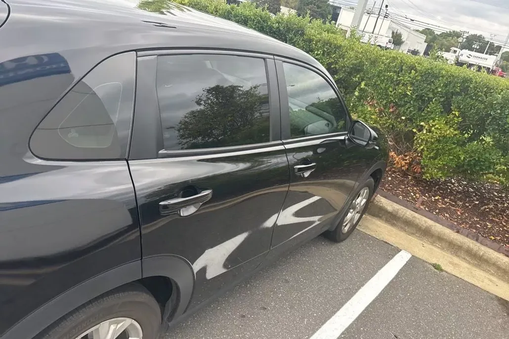 2023 Honda HR-V LX photo 1