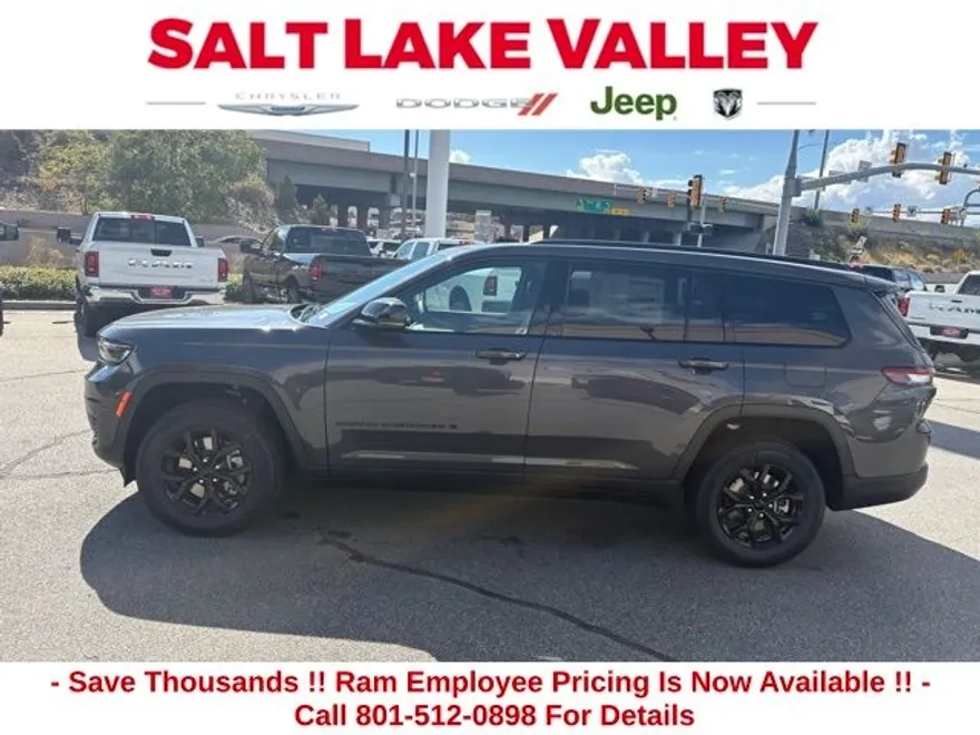 2025 Jeep Grand Cherokee Laredo Altitude photo 1
