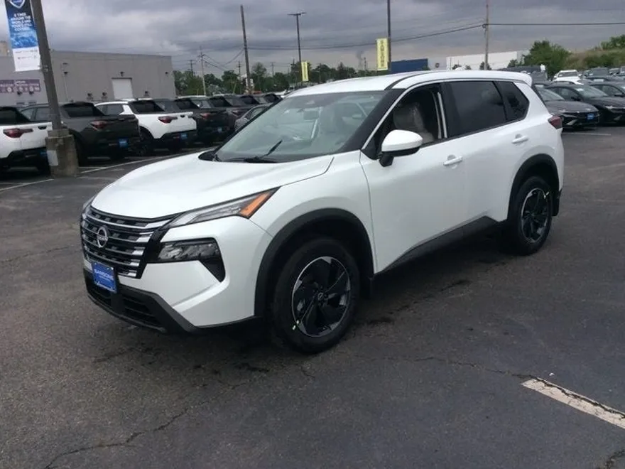 2025 Nissan Rogue SV photo 1