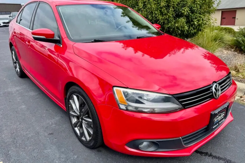 2013 Volkswagen Jetta TDI photo 1
