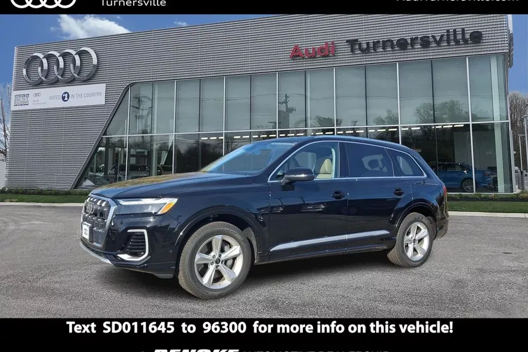 2025 Audi Q7 55 Premium photo 1