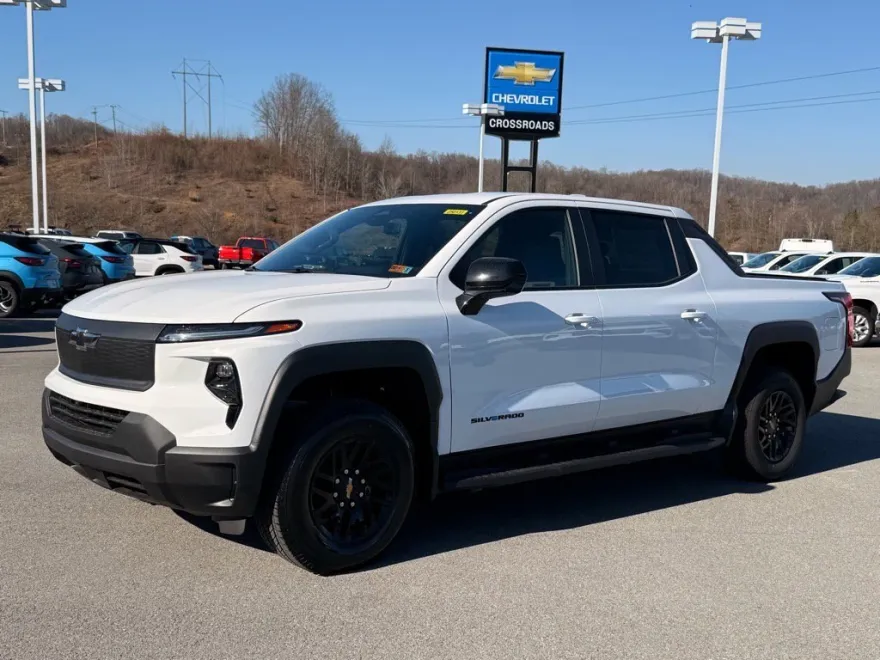 2024 Chevrolet Silverado EV Work Truck photo 1