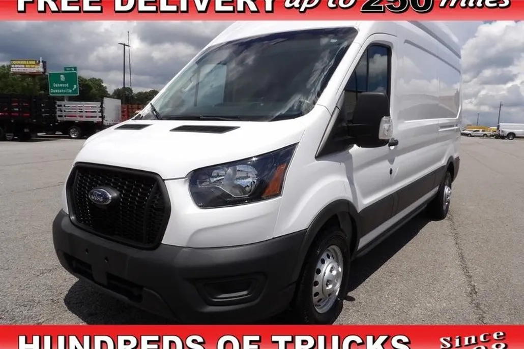 2022 Ford Transit photo 1