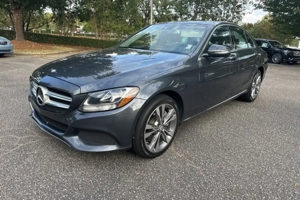 2016 Mercedes Benz C 300 4MATIC Sedan photo 1