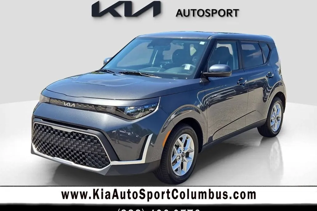 2024 Kia Soul LX photo 1