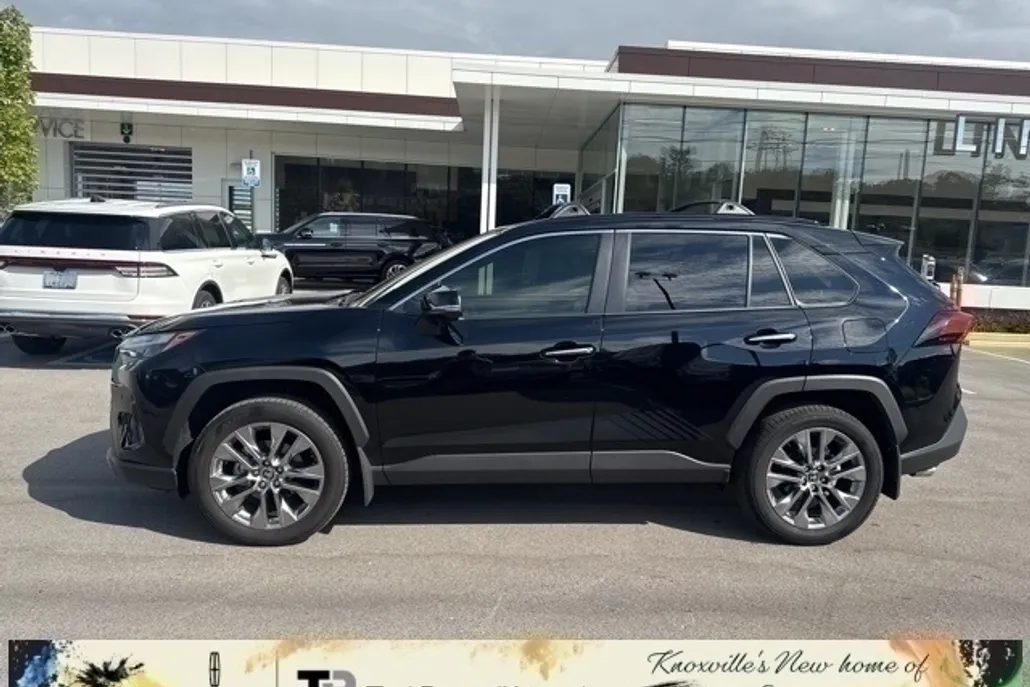 2025 Toyota RAV4 Limited photo 1