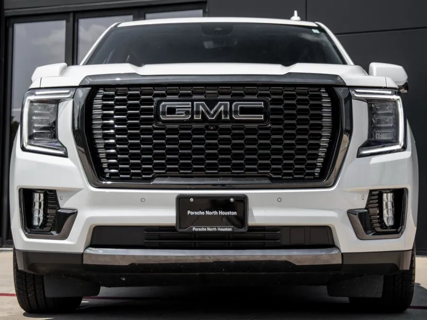 2023 Gmc Yukon XL Denali Ultimate photo 1