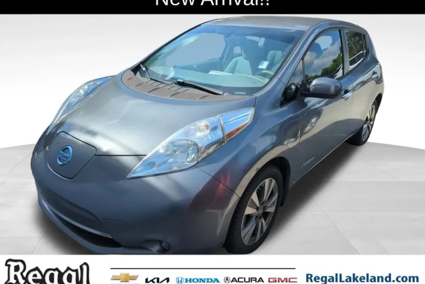 2016 Nissan Leaf SV photo 1