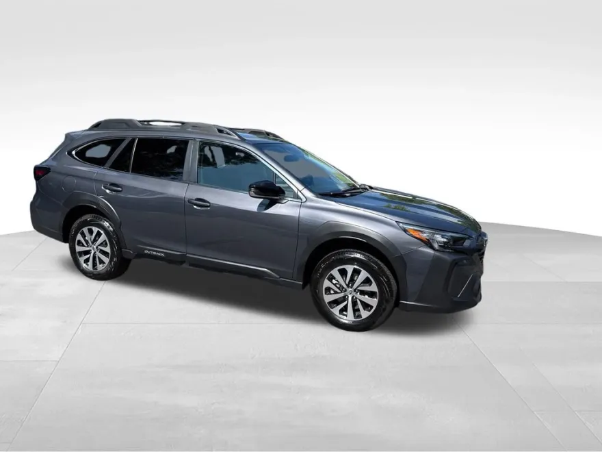 2023 Subaru Outback Premium photo 1