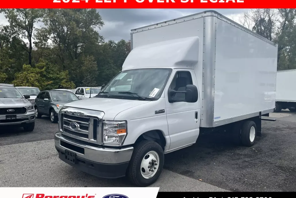 2024 Ford E-450 Cutaway photo 1