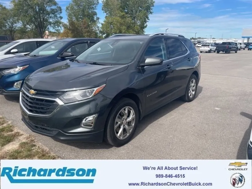 2020 Chevrolet Equinox LT photo 1