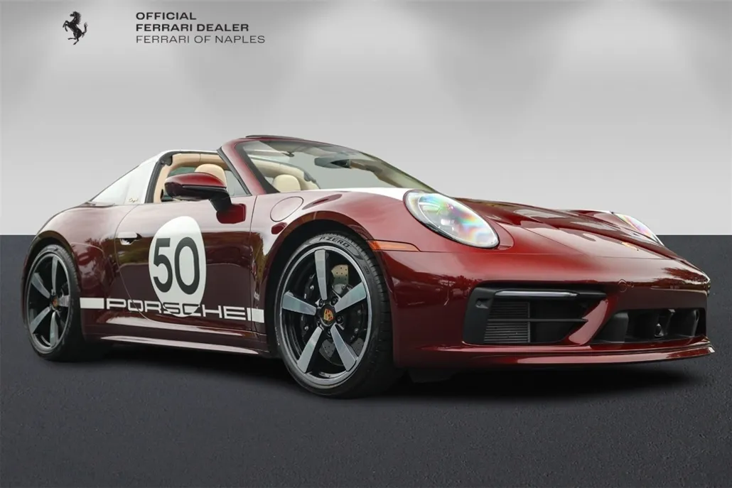 2021 Porsche 911 Targa 4S photo 1