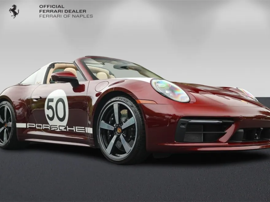 2021 Porsche 911 Targa 4S photo 1