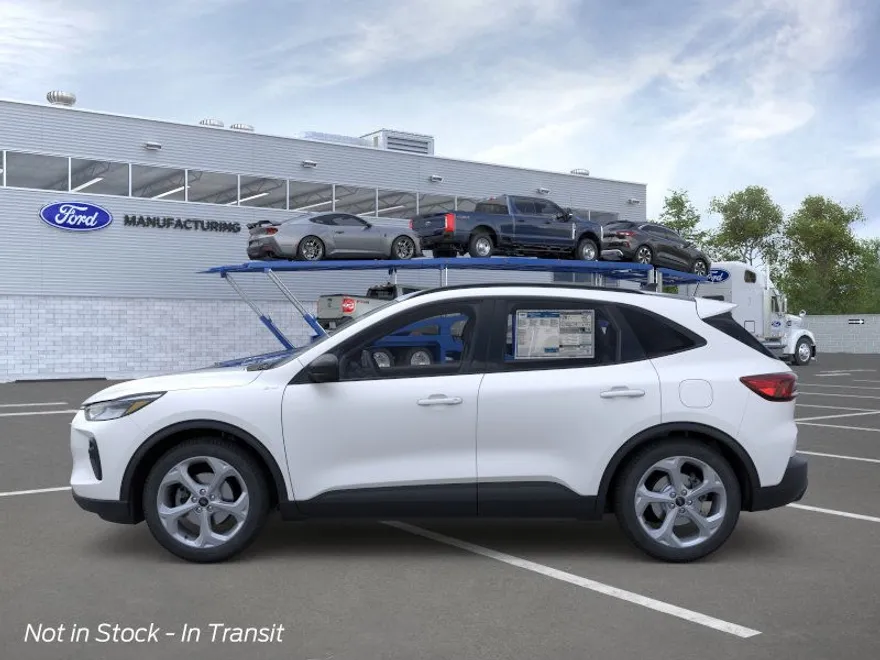 2026 Ford Escape ST-Line photo 2