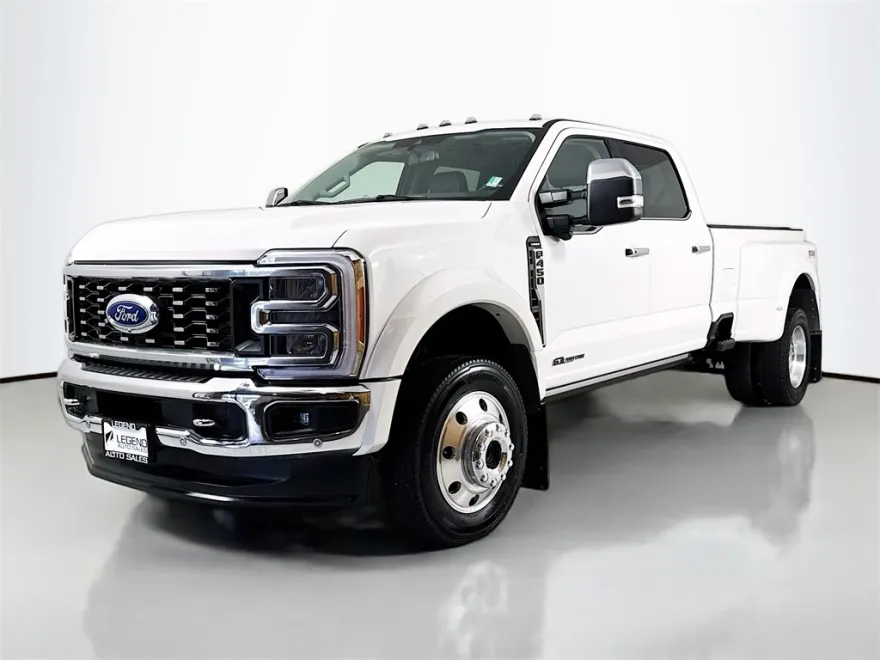 2023 Ford F-450 photo 1