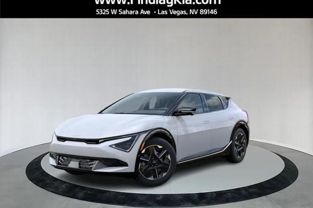 2025 Kia EV6 Wind photo 1
