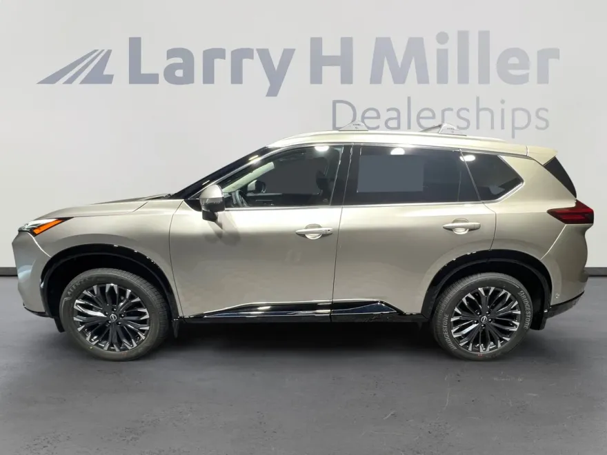 2026 Nissan Rogue Platinum photo 1