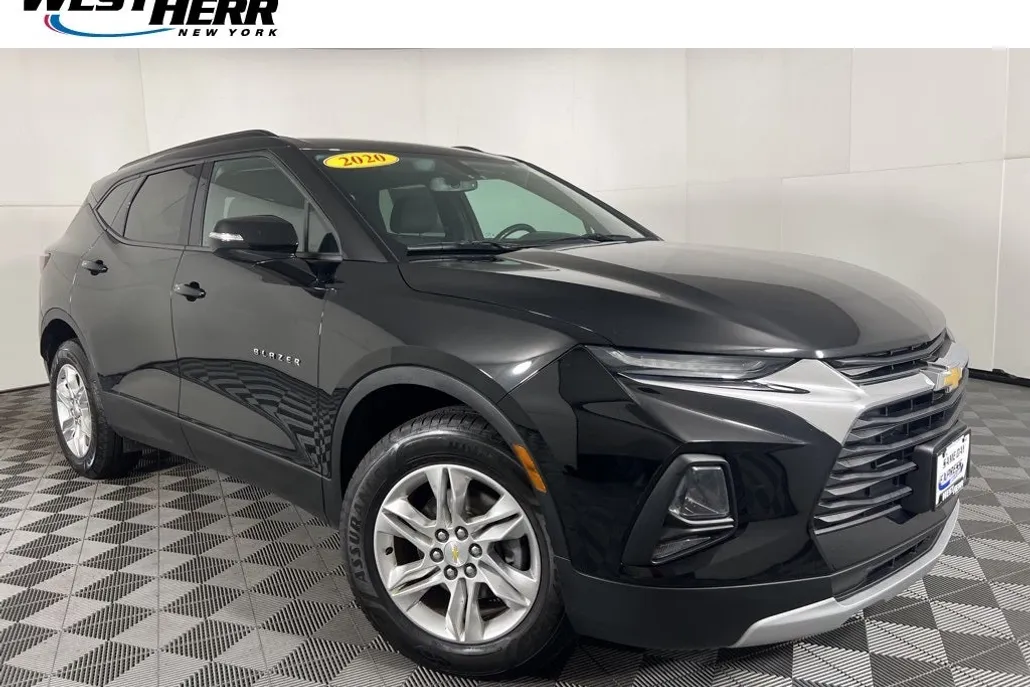 2020 Chevrolet Blazer 2LT photo 1