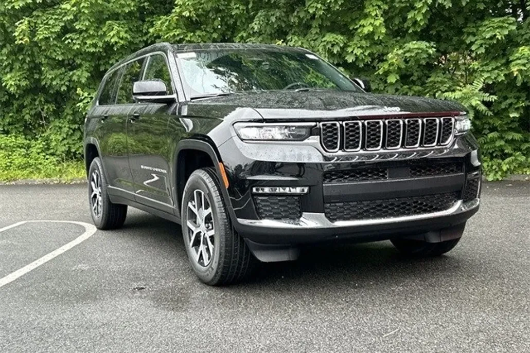 2025 Jeep Grand Cherokee Limited photo 1