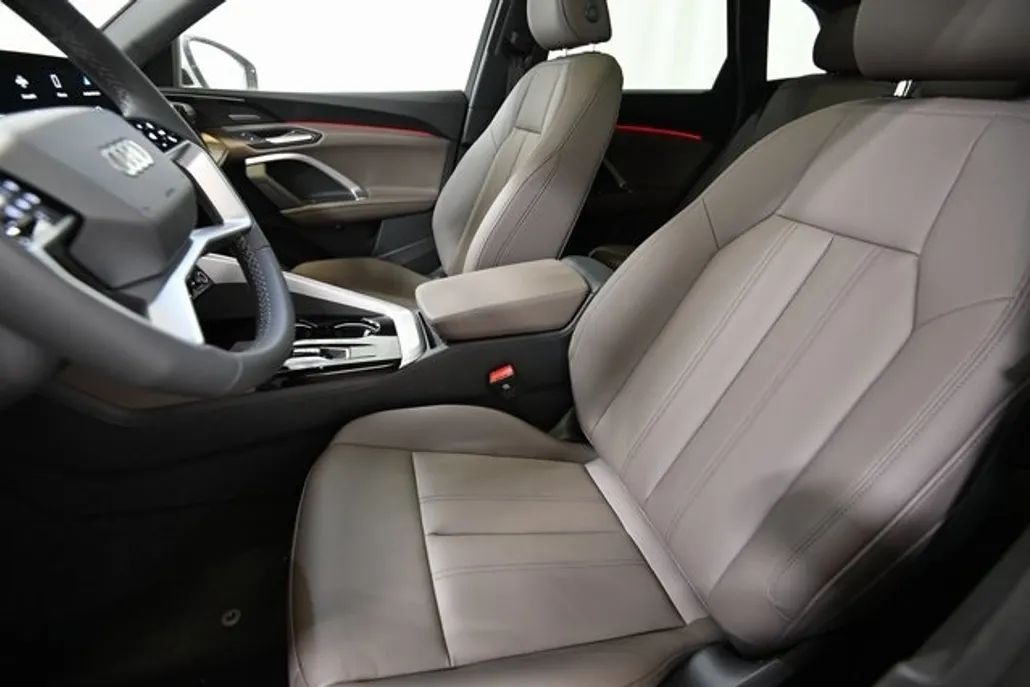 2025 Audi Q5 2.0T Premium Plus photo 1