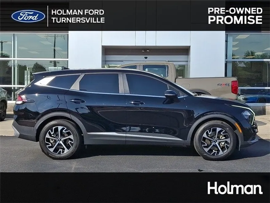 2023 Kia Sportage EX photo 1