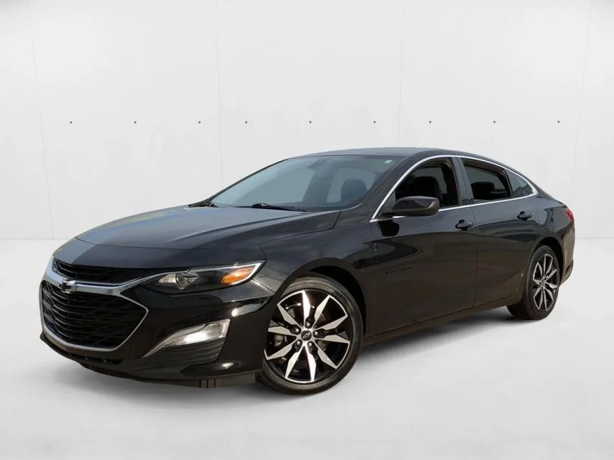 2021 Chevrolet Malibu RS photo 1