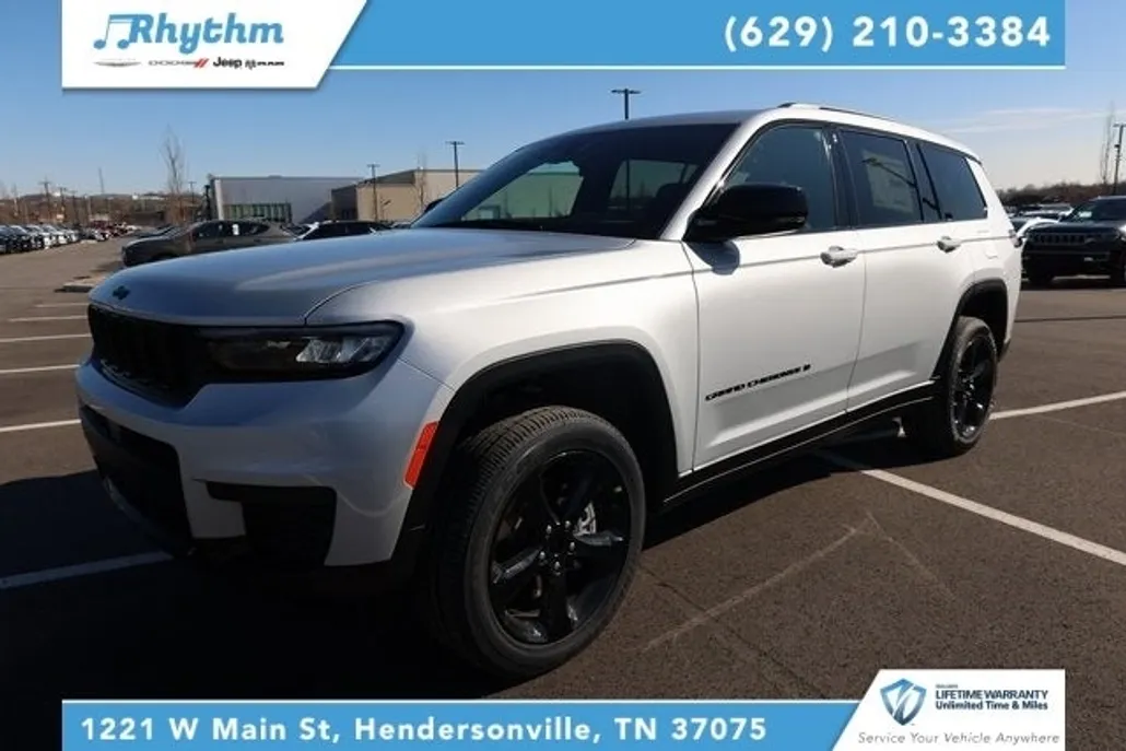 2025 Jeep Grand Cherokee Altitude photo 1