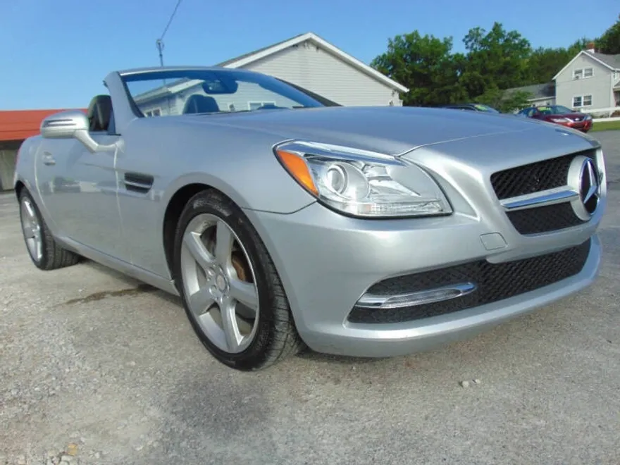 2013 Mercedes Benz SLK 250 photo 1