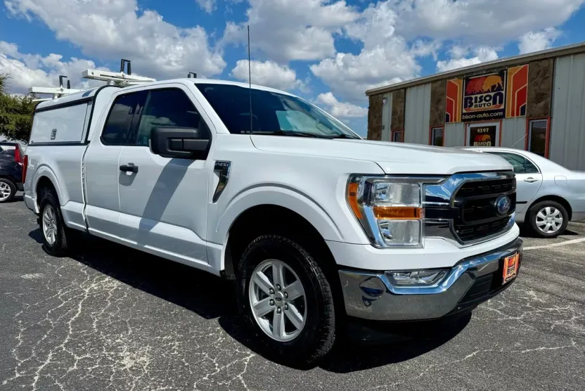 2021 Ford F-150 XLT photo 1