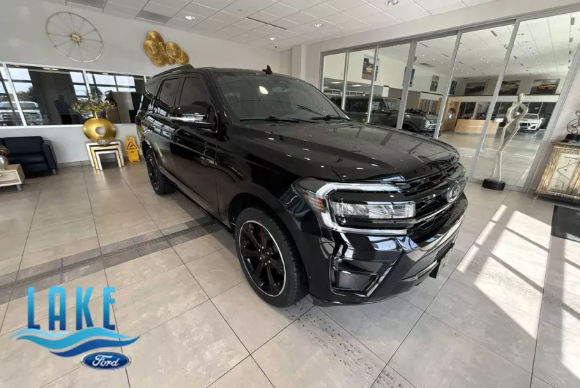 2022 Ford Expedition Limited photo 1