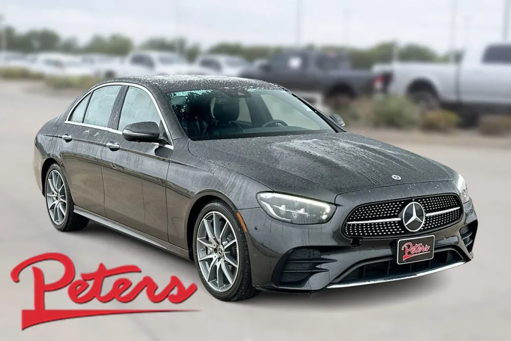 2022 Mercedes Benz E 350 photo 1