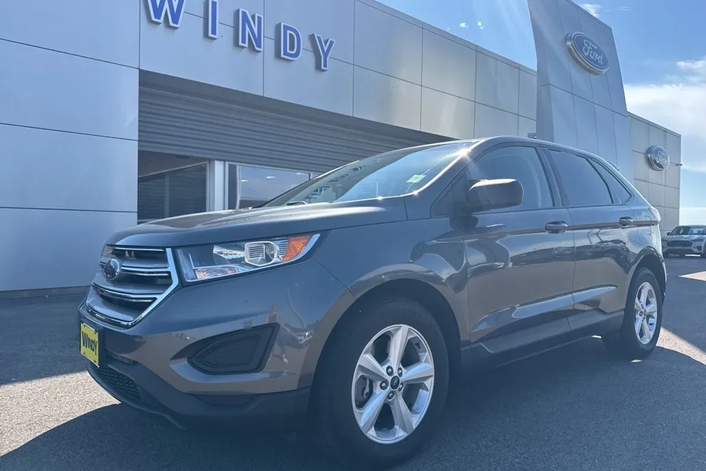 2018 Ford Edge SE photo 1